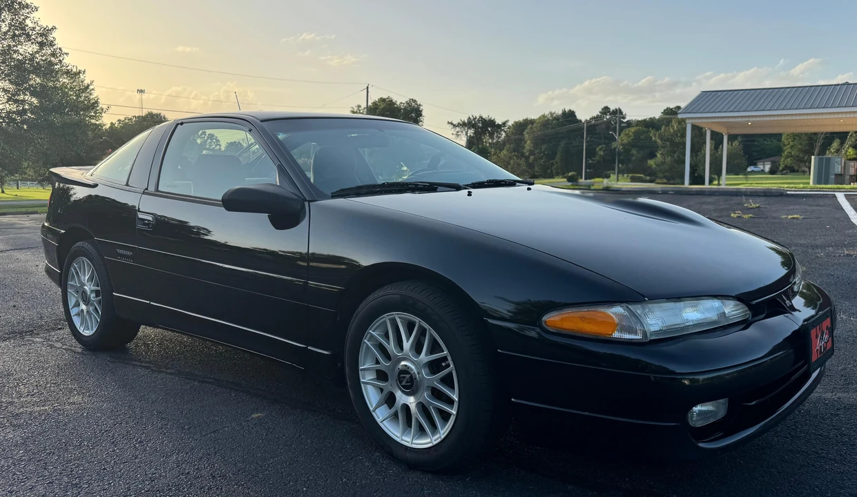 1992 Mitsubishi Eclipse 1st Gen - Image 15 of 31