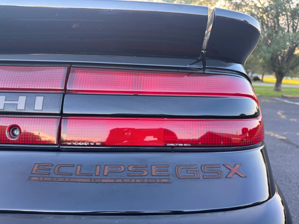1992 Mitsubishi Eclipse 1st Gen - Image 25 of 31