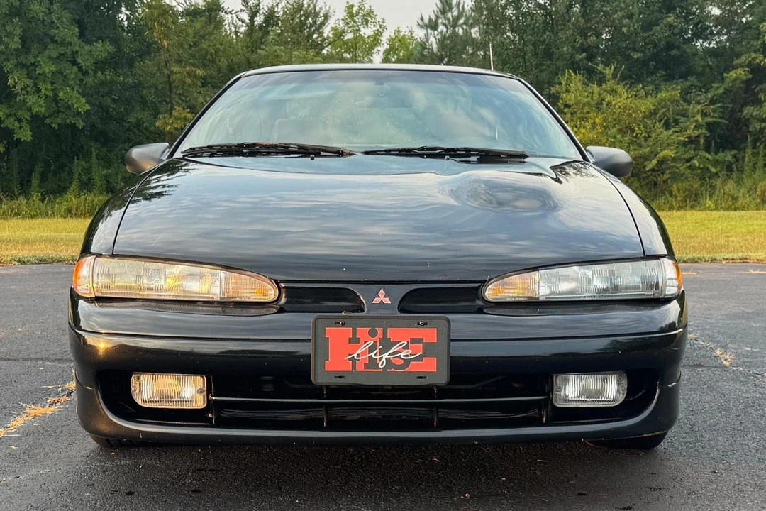 1992 Mitsubishi Eclipse 1st Gen - Image 2 of 31