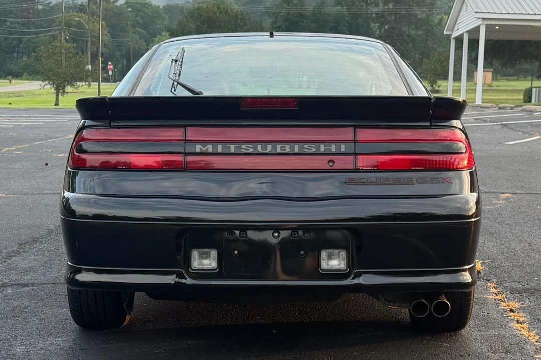 1992 Mitsubishi Eclipse 1st Gen - Image 5 of 31