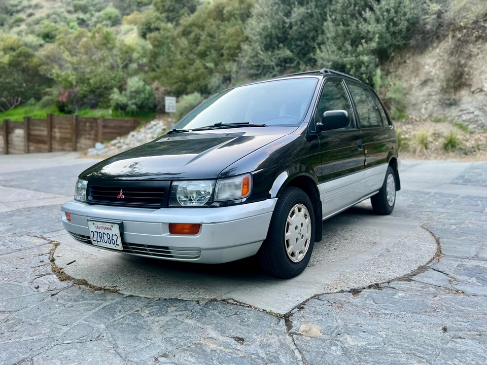 1992 Mitsubishi RVR 1st Gen - Image 10 of 31