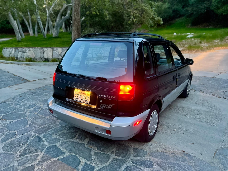 1992 Mitsubishi RVR 1st Gen - Image 22 of 31