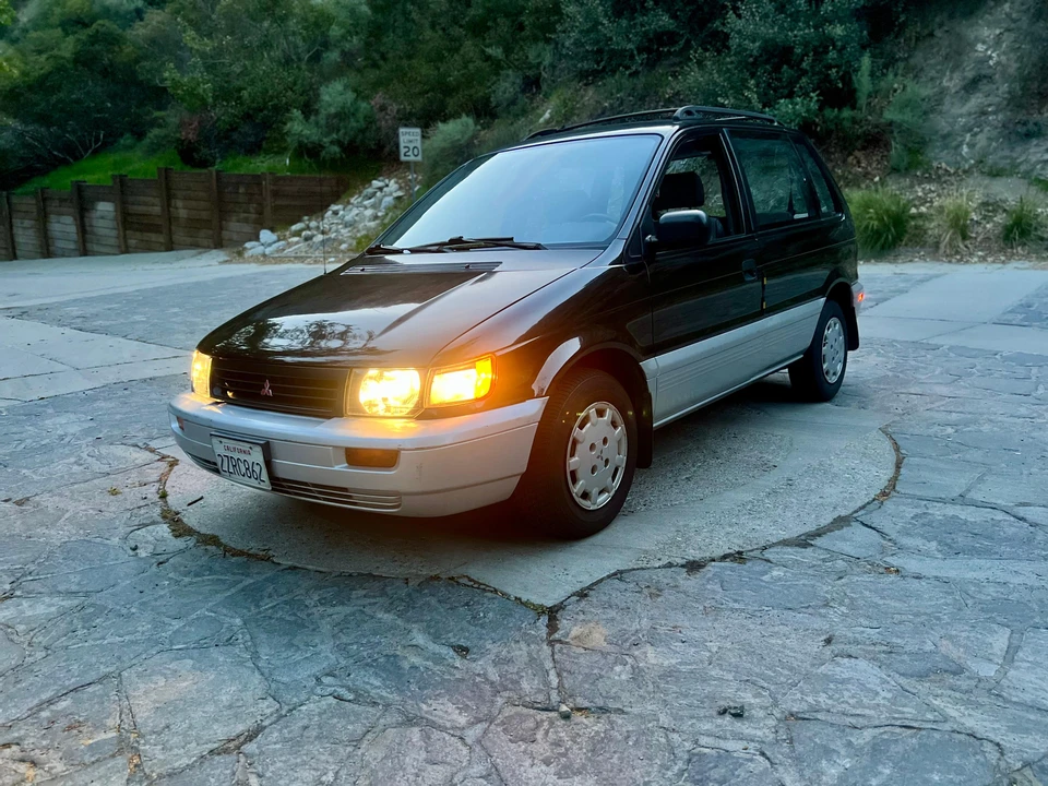 1992 Mitsubishi RVR 1st Gen - Image 11 of 31
