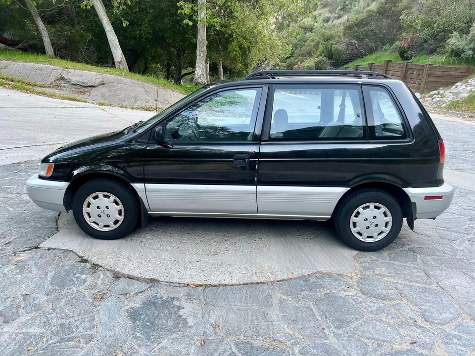 1992 Mitsubishi RVR 1st Gen - Image 13 of 31