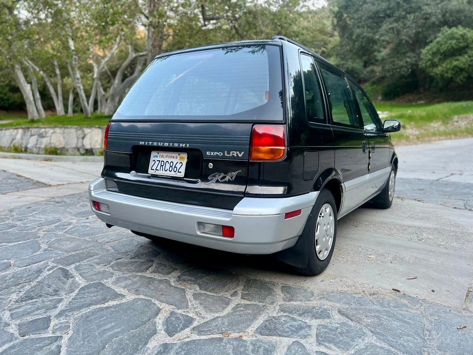 1992 Mitsubishi RVR 1st Gen - Image 24 of 31