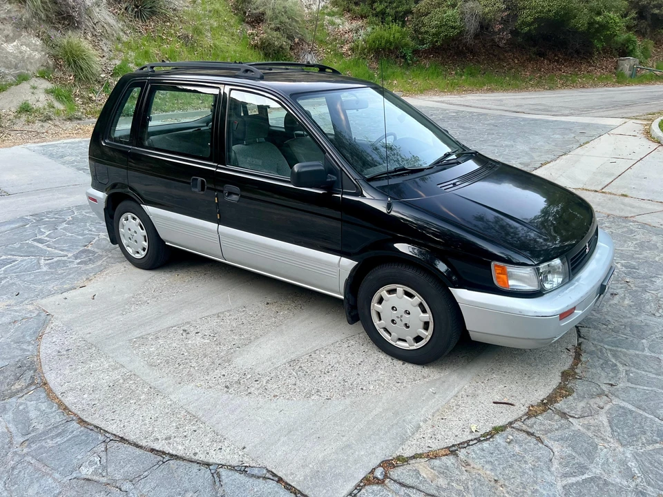 1992 Mitsubishi RVR 1st Gen - Image 28 of 31