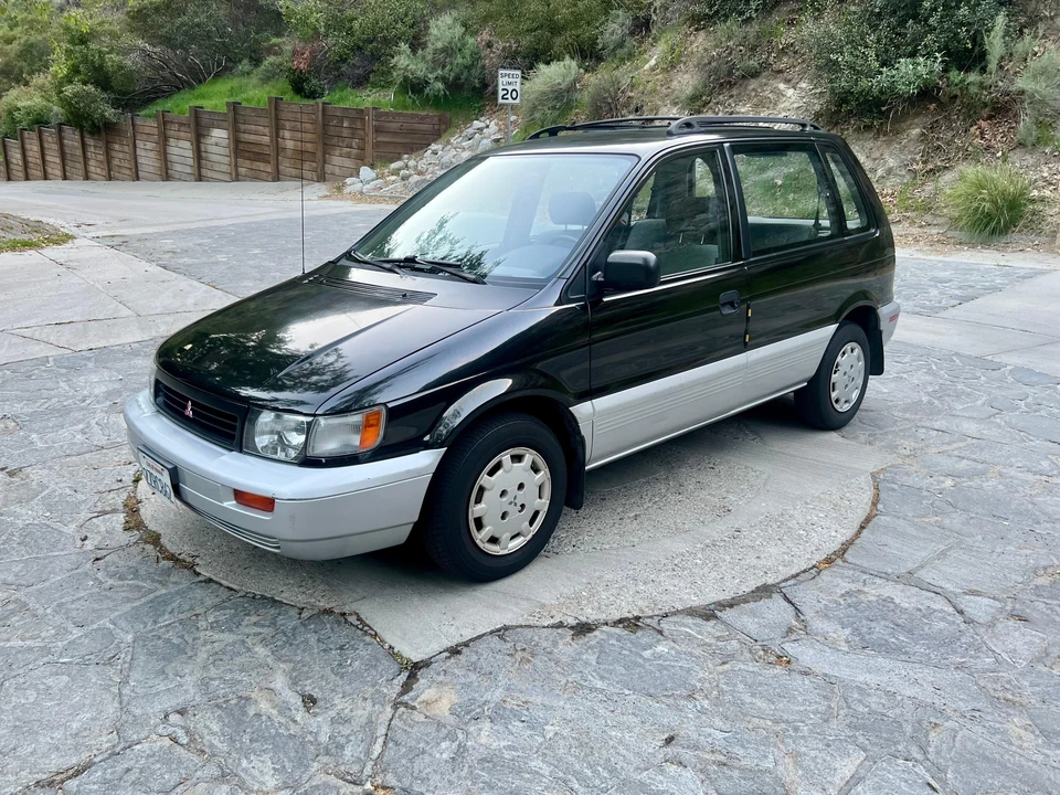 1992 Mitsubishi RVR 1st Gen - Image 12 of 31