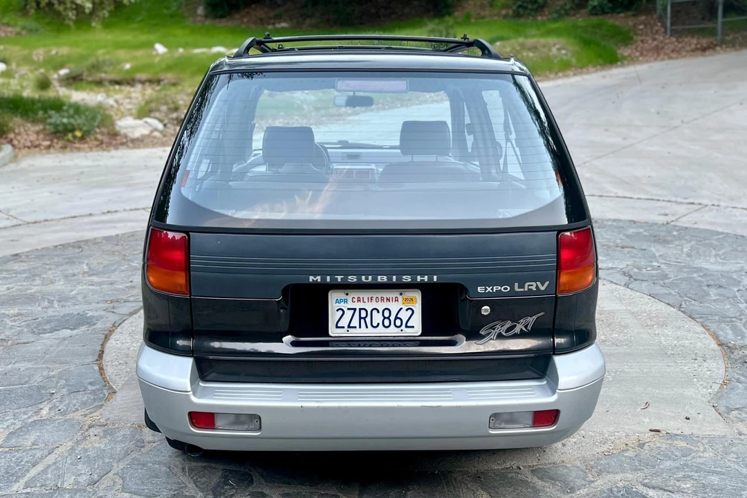 1992 Mitsubishi RVR 1st Gen - Image 5 of 31