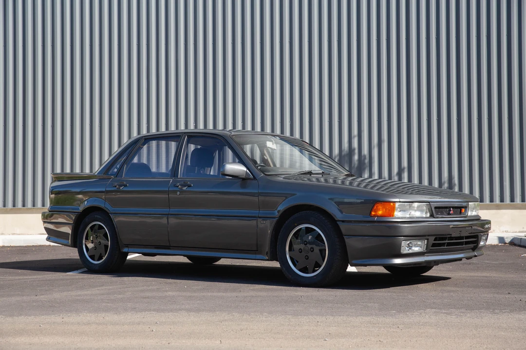 1992 Mitsubishi Galant 6th Gen - Image 18 of 31
