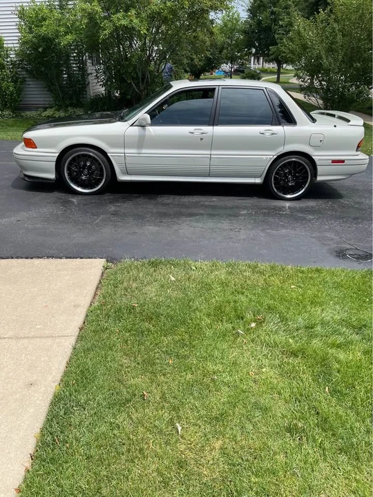1992 Mitsubishi Galant VR-4 6th Gen - Image 3 of 19