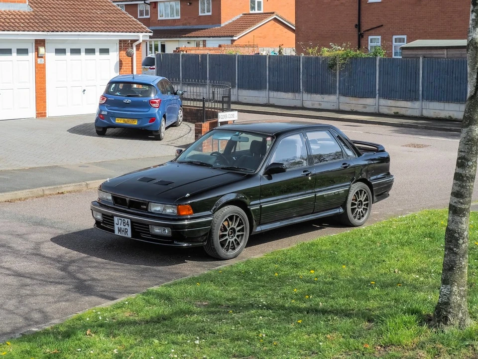 1992 Mitsubishi Galant VR-4 6th Gen - Image 7 of 30