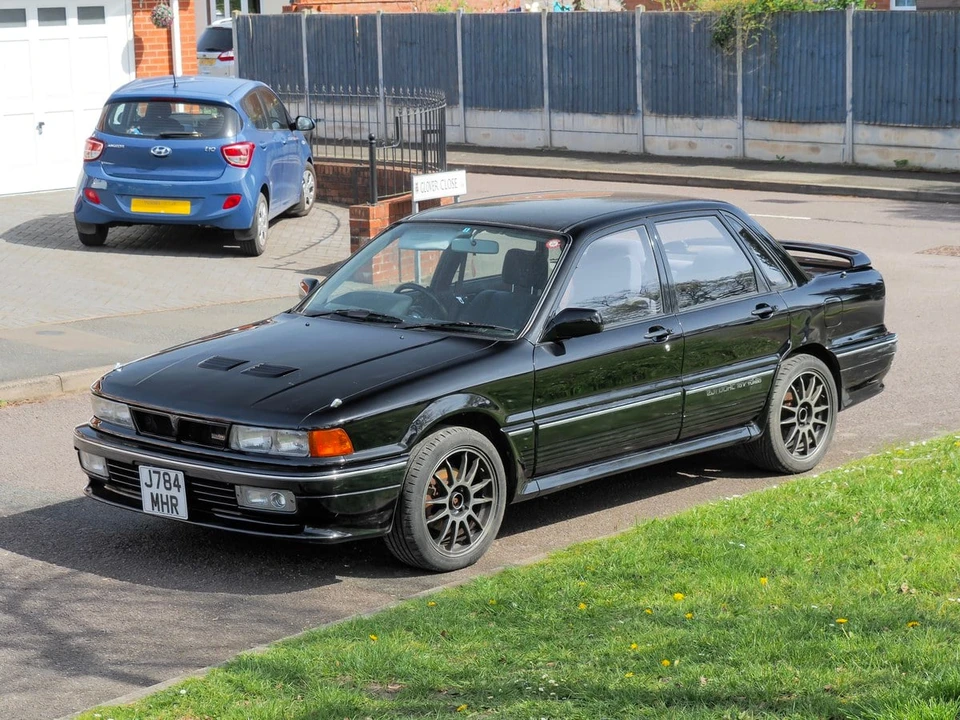 1992 Mitsubishi Galant VR-4 6th Gen - Image 3 of 30