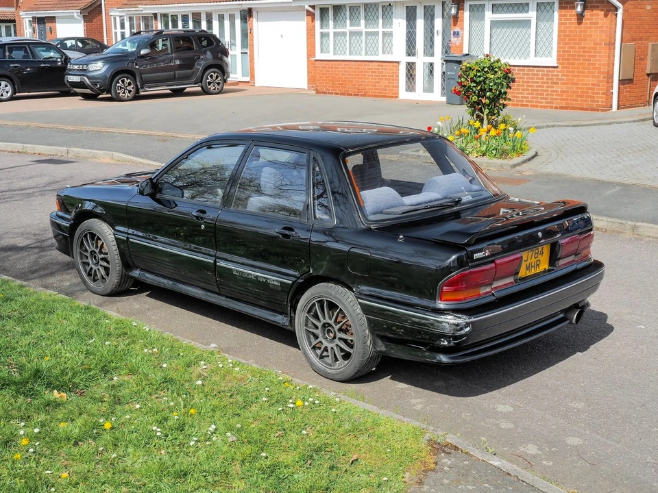 1992 Mitsubishi Galant VR-4 6th Gen - Image 9 of 30