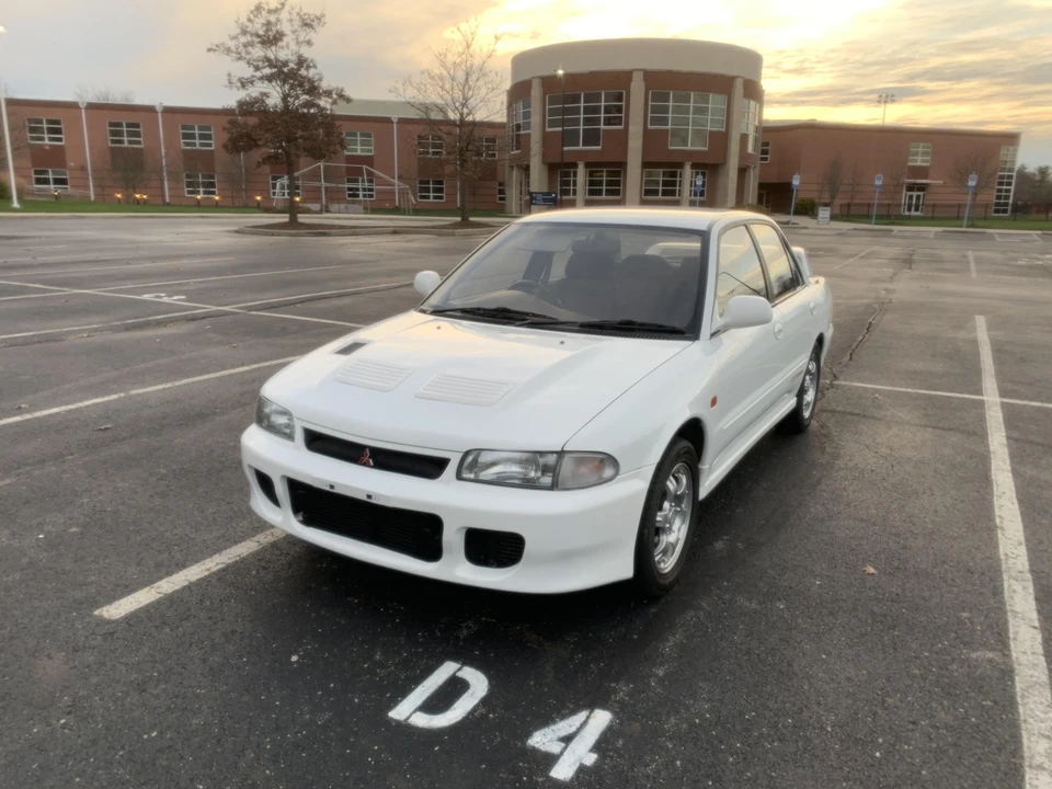 1992 Mitsubishi Lancer Evolution I 5th Gen - Image 11 of 31