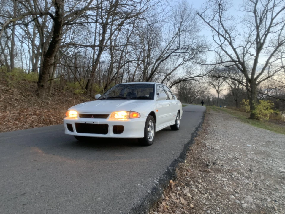 1992 Mitsubishi Lancer Evolution I 5th Gen - Image 10 of 31