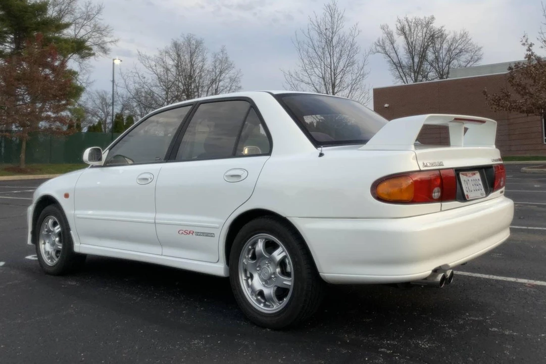 1992 Mitsubishi Lancer Evolution I 5th Gen - Image 4 of 31