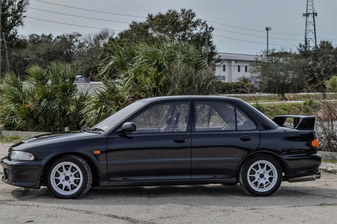 1992 Mitsubishi Lancer Evolution I 5th Gen - Image 9 of 31