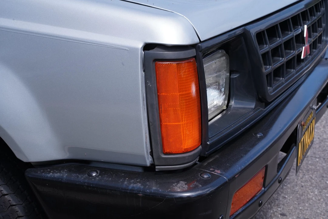 1992 Mitsubishi Triton 2nd Gen - Image 11 of 31