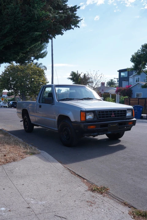 1992 Mitsubishi Triton 2nd Gen - Image 3 of 31