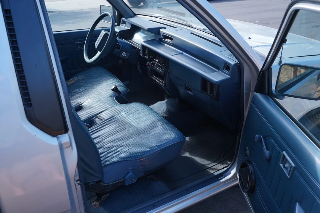 1992 Mitsubishi Triton 2nd Gen - Image 20 of 31