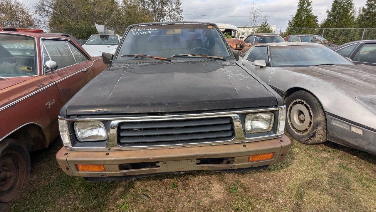 1992 Mitsubishi Triton 2nd Gen - Image 2 of 18