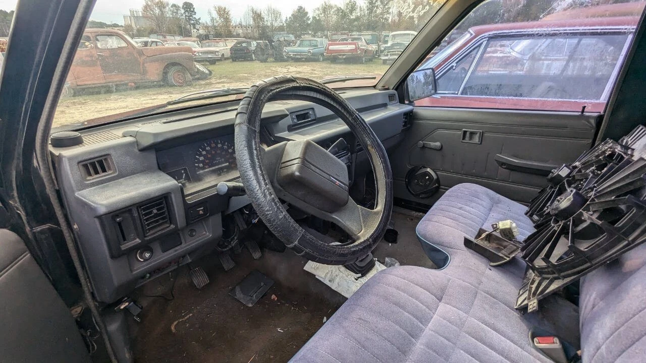 1992 Mitsubishi Triton 2nd Gen - Image 8 of 12