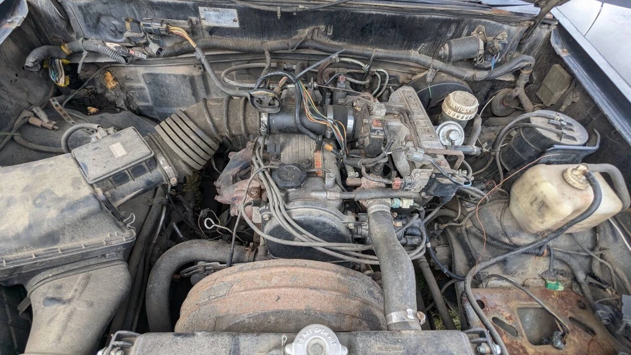 1992 Mitsubishi Triton 2nd Gen - Image 15 of 18