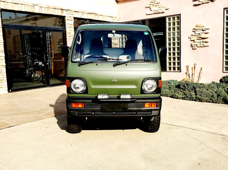 1992 Mitsubishi Minicab 5th Gen - Image 4 of 31