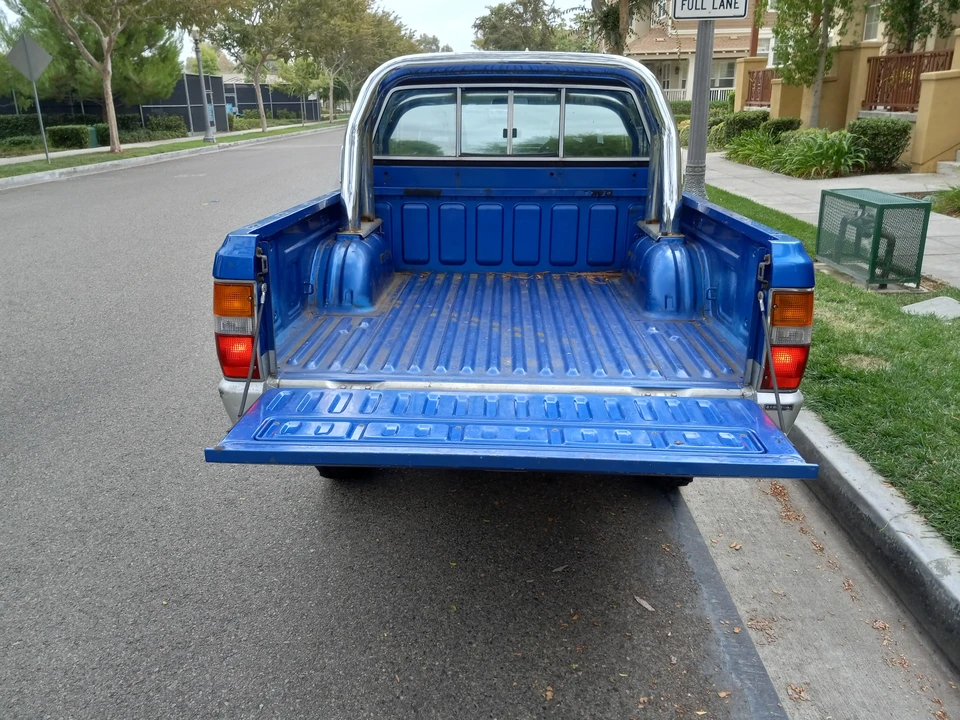 1992 Mitsubishi Triton 2nd Gen - Image 10 of 31