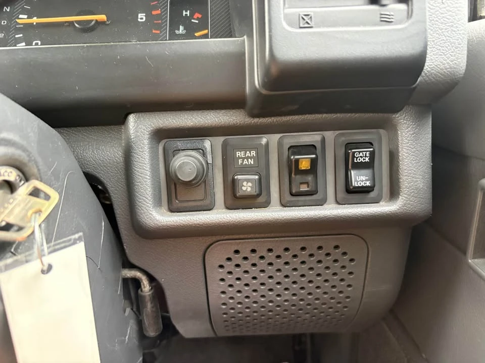 1992 Mitsubishi Delica 3rd Gen - Image 17 of 18