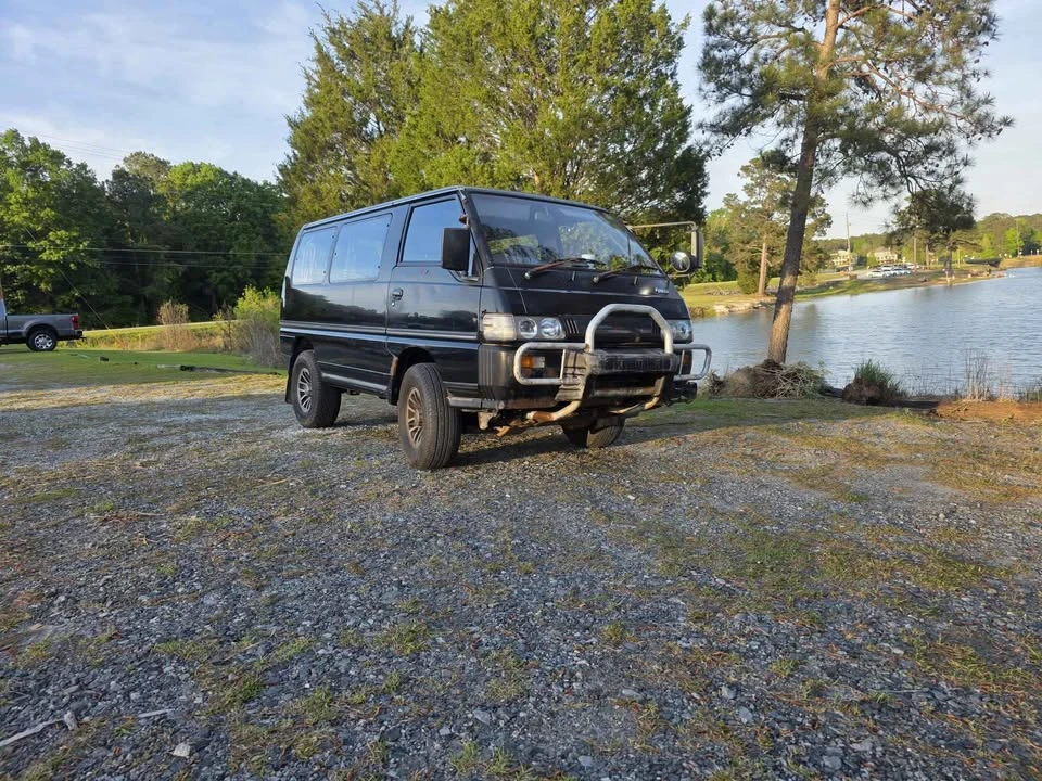 1992 Mitsubishi Delica 3rd Gen - Image 2 of 14