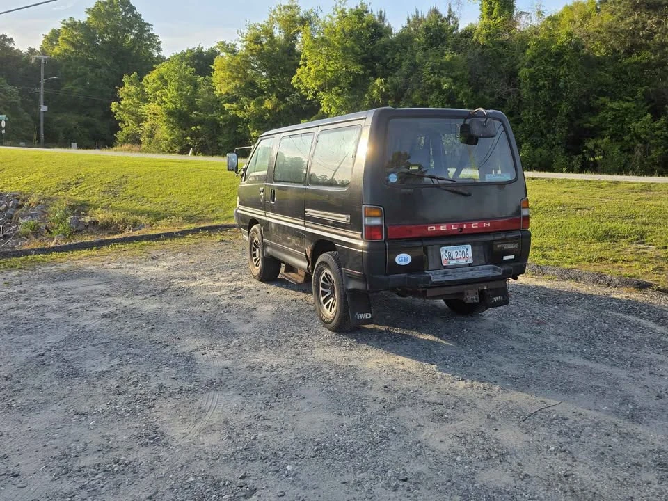 1992 Mitsubishi Delica 3rd Gen - Image 7 of 14