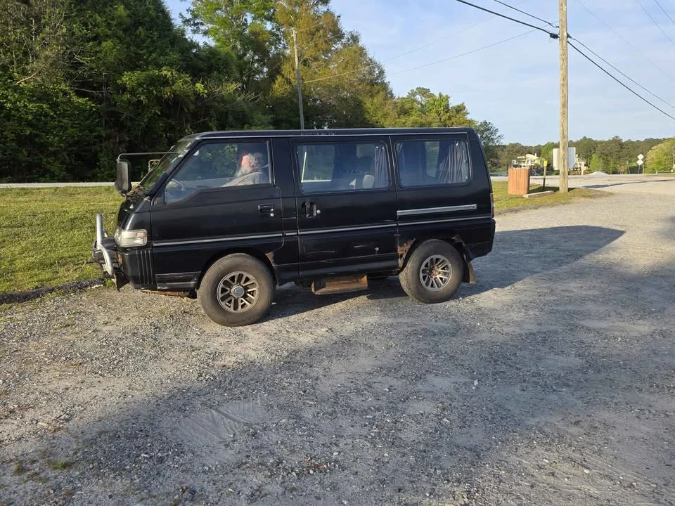 1992 Mitsubishi Delica 3rd Gen - Image 6 of 14