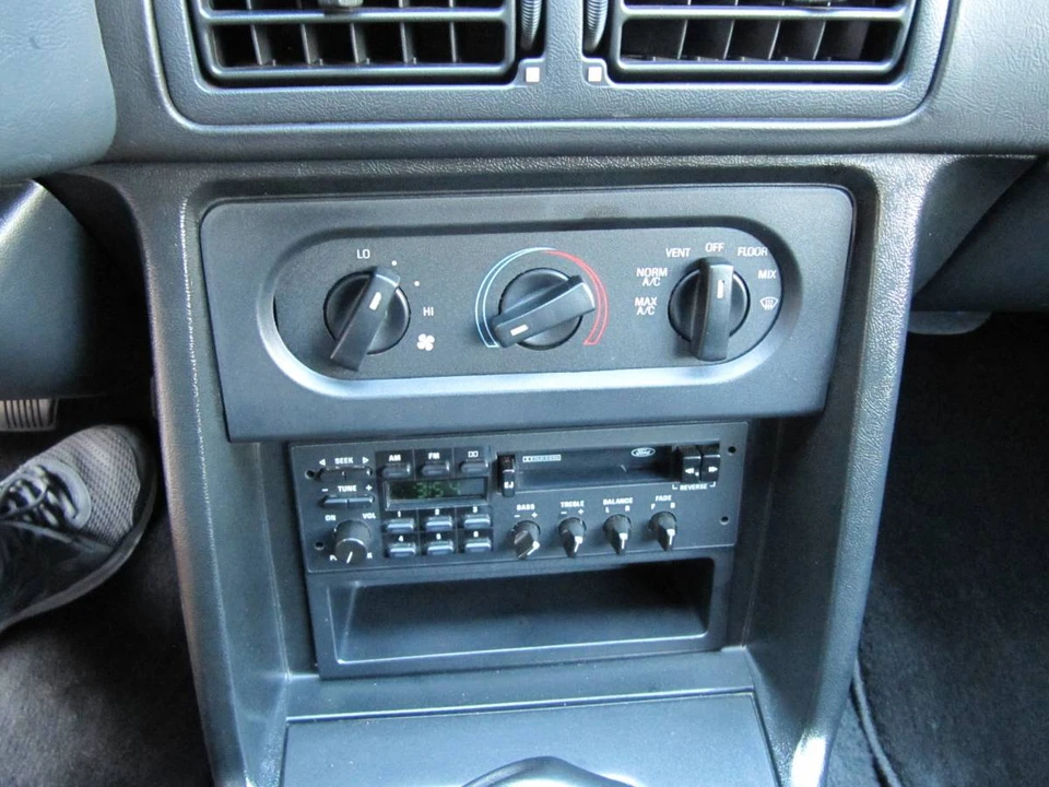 1992 Ford Mustang GT 3rd Gen - Image 19 of 23