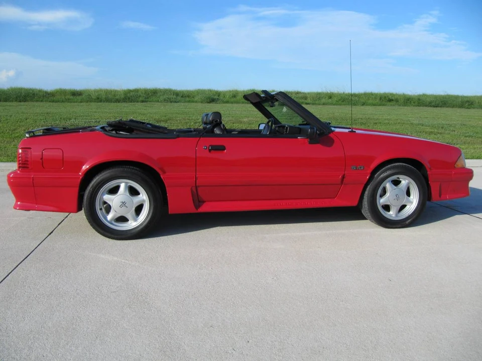 1992 Ford Mustang GT 3rd Gen - Image 22 of 23