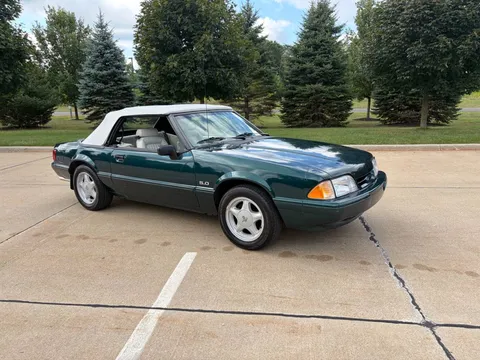 1992 Ford Mustang LX 5.0 Convertible
