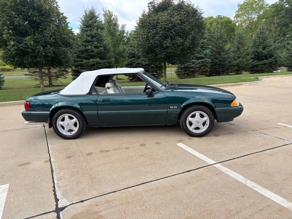 1992 Ford Mustang 3rd Gen - Image 3 of 10