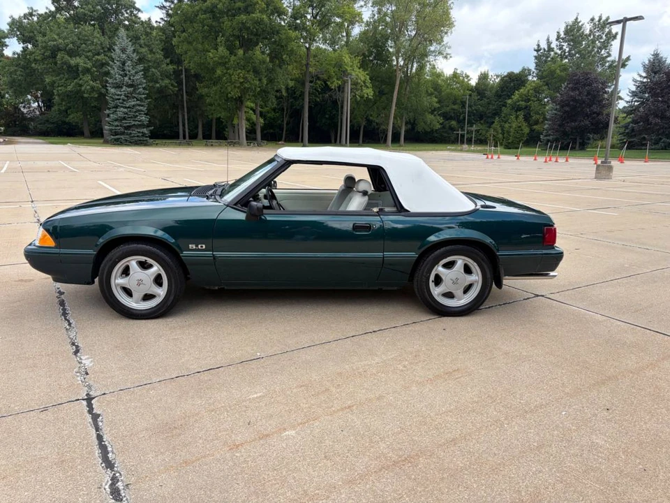 1992 Ford Mustang 3rd Gen - Image 6 of 11