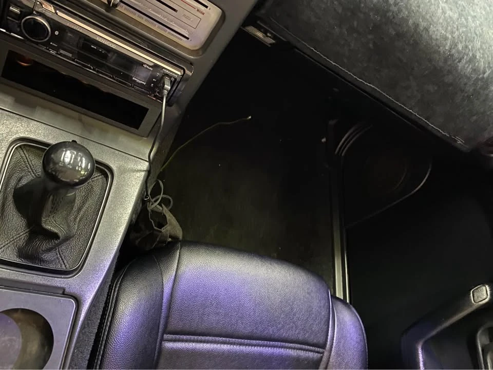 1992 Mazda NA MX-5 Miata - Image 9 of 10