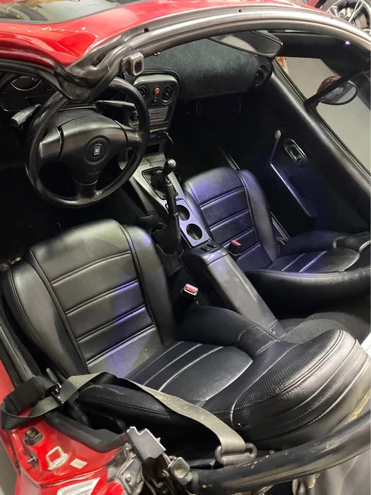 1992 Mazda NA MX-5 Miata - Image 7 of 10