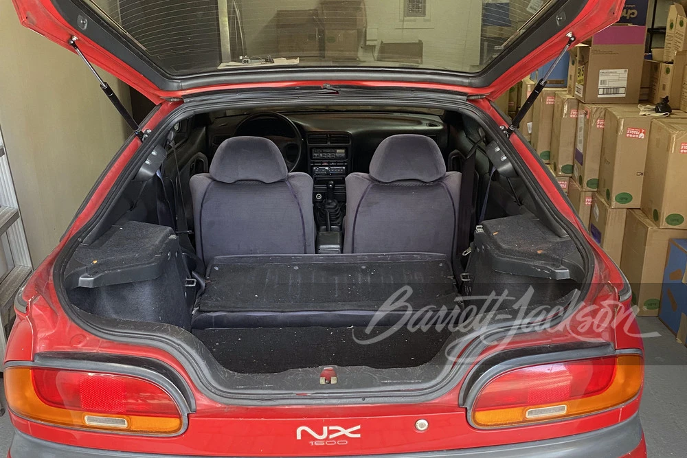 1992 Nissan - Image 8 of 14
