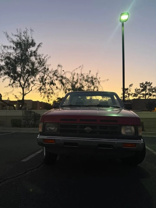 1992 Nissan Frontier - Image 3 of 10