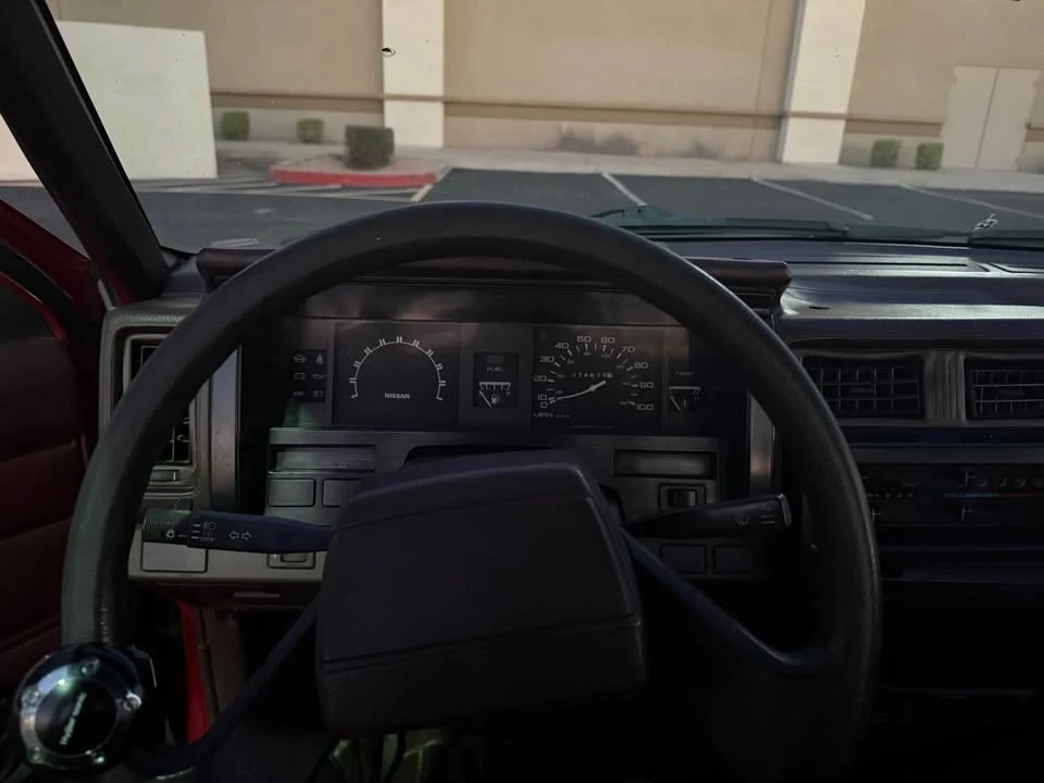 1992 Nissan Frontier - Image 4 of 10