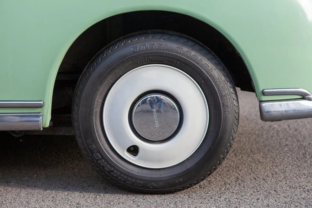 1991 Nissan Figaro - Image 13 of 30