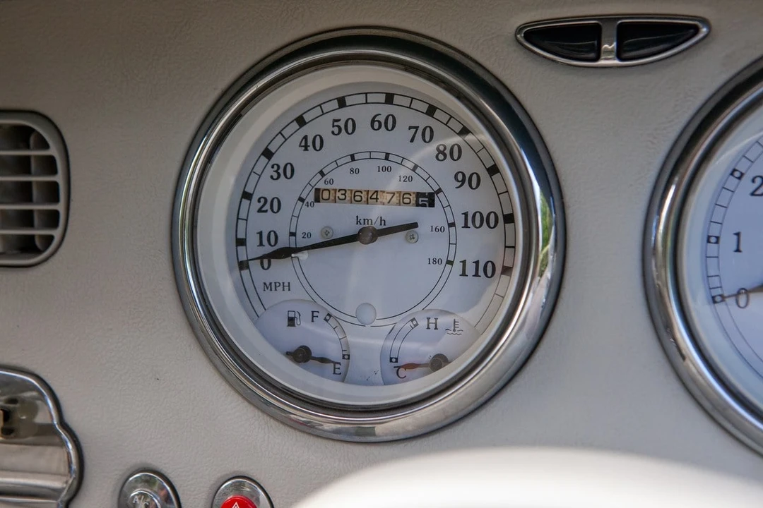 1991 Nissan Figaro - Image 29 of 30
