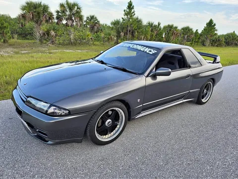 1992 Nissan GT-R Coupe 2D