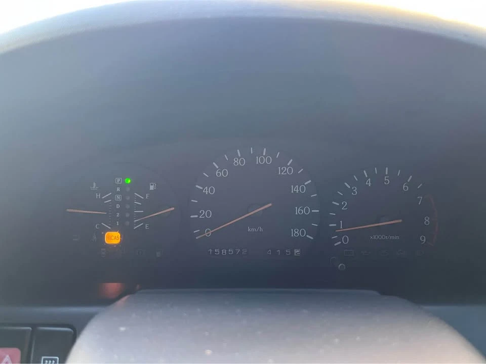 1992 Nissan Gloria - Image 10 of 10