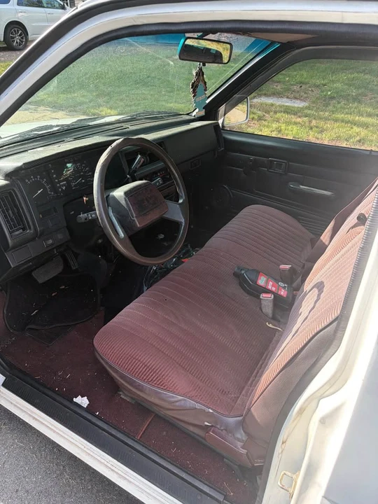 1992 Nissan Frontier - Image 4 of 4