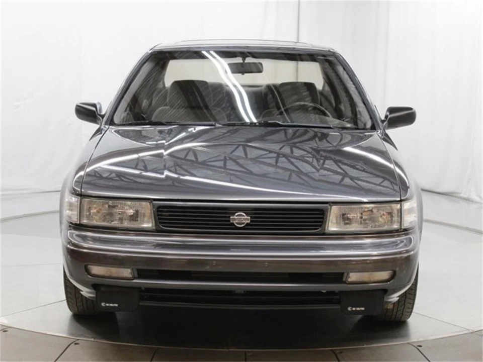 1992 Nissan Maxima 3rd Gen - Image 3 of 31