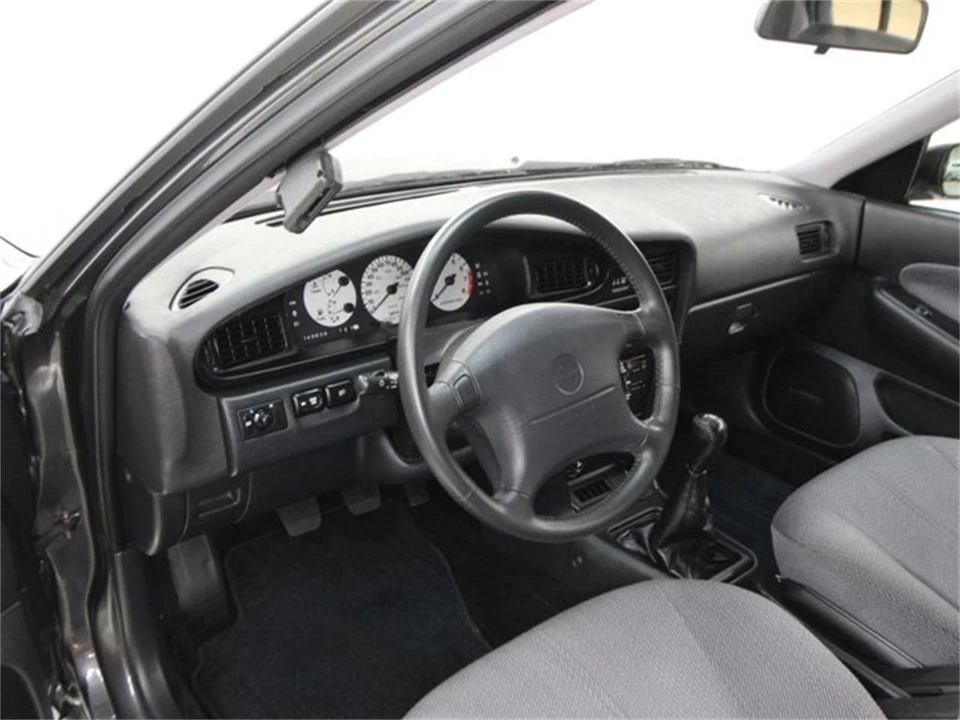 1992 Nissan Maxima 3rd Gen - Image 9 of 31